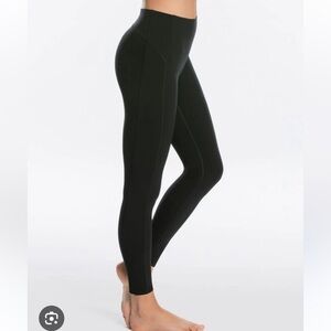 Spanx seamless black leggings